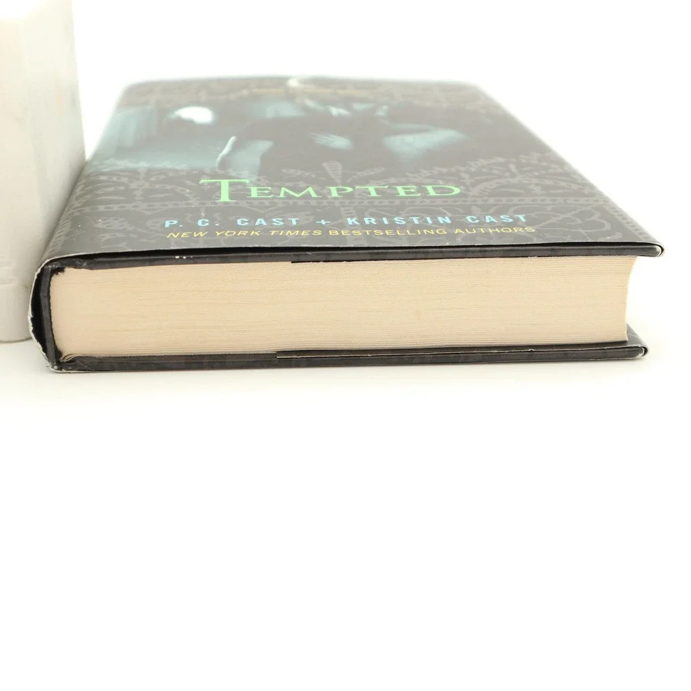 Tempted A House of Night Novel PC Kristin Cast Hardback Book